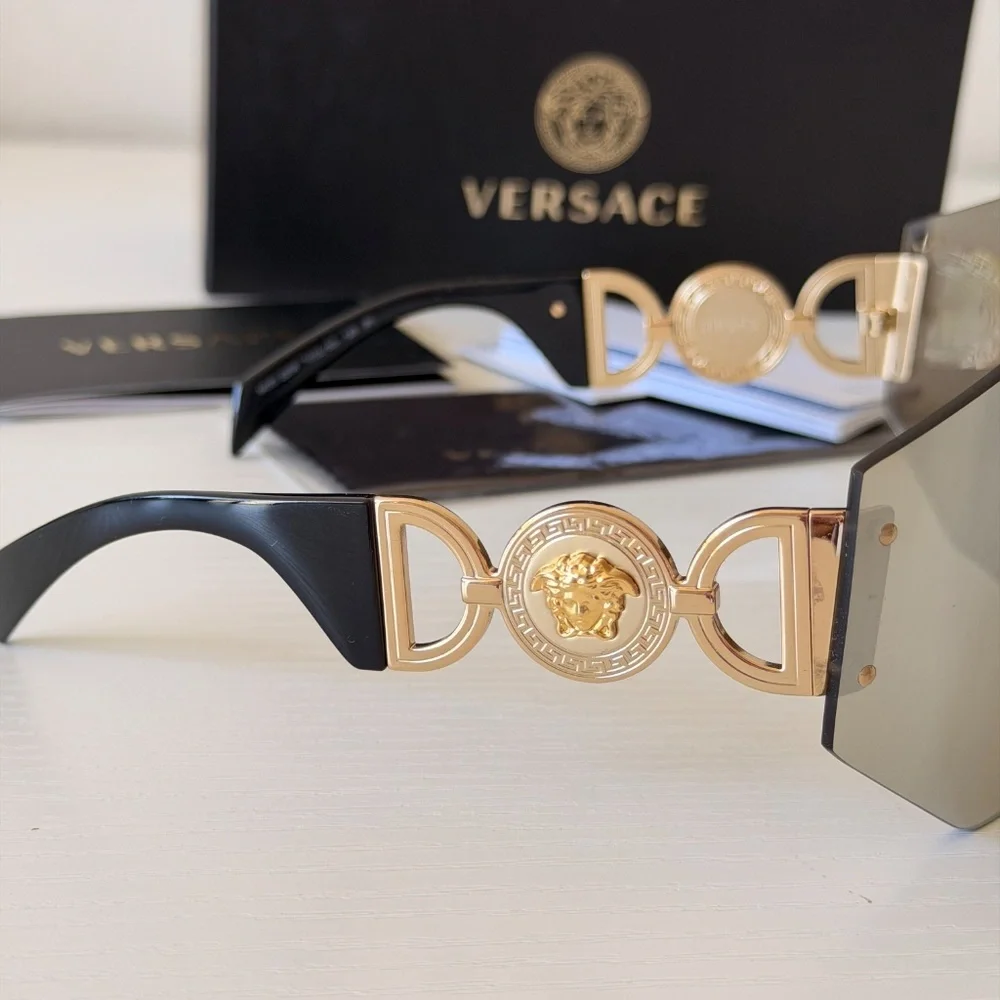 New, Versace Light Grey Mask Sunglasses VE2258 1002/6G, Authentic